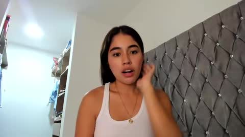 Aria Montgomery online show from December 21, 11:56 pm