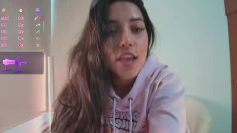   online show from May 3, 10:02 pm