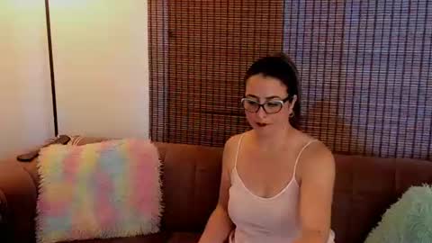 Ariana Cruz online show from July 17, 1:26 pm