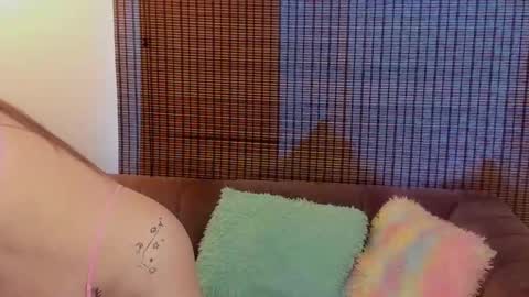 Ariana Cruz online show from April 30, 5:40 pm