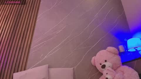 Ariana online show from July 12, 1:34 pm