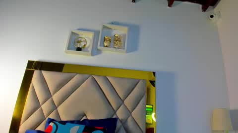  ARI  online show from November 30, 3:43 am