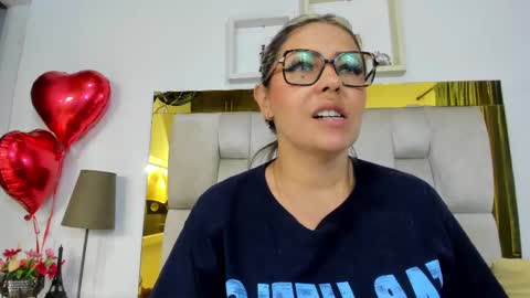 Snapshot of ariana_martins chatting on February 15, 8:12 pm ARI online show from February 15, 8:12 pm