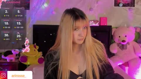 Ariana  online show from December 4, 9:33 am