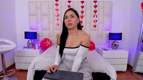  ariana  online show from February 15, 6:33 pm