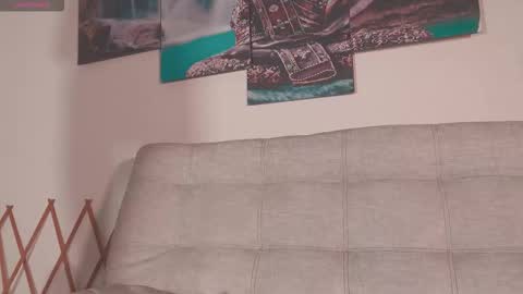 ariana_whitee online show from March 2, 10:59 pm