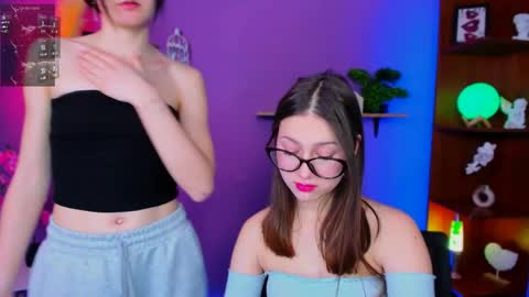 arianaa_cat online show from April 30, 9:19 pm