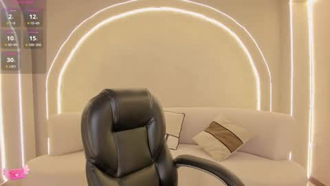 Ariana Dumont online show from January 16, 11:39 am