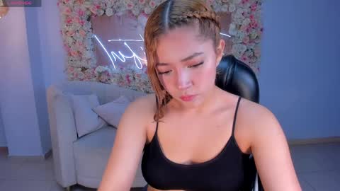 Your Girl  online show from May 5, 2:58 am