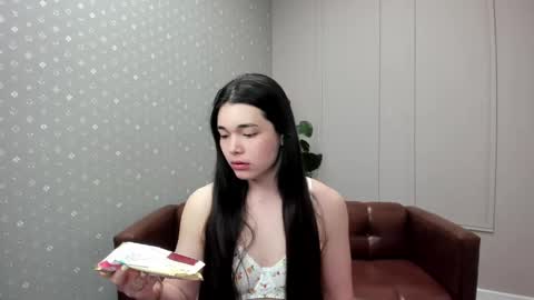 arianna_grandi online show from May 6, 7:51 pm