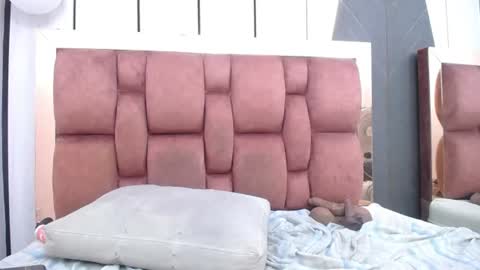 arianna pearl online show from July 8, 7:32 am