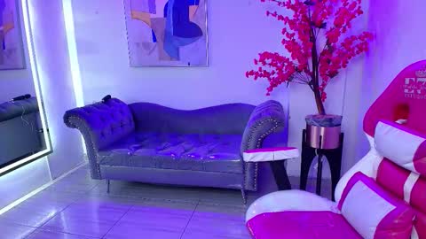 Snapshot of arianna_sweeet chatting on October 5, 4:50 am arianna_sweeet online show from October 5, 4:50 am