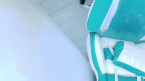 arianna_sweeet online show from May 2, 3:54 am