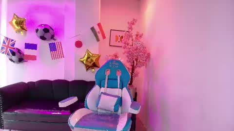 arianna_sweeet online show from June 18, 3:52 am