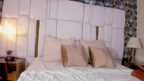 Arianna Sweeg online show from March 8, 3:43 am