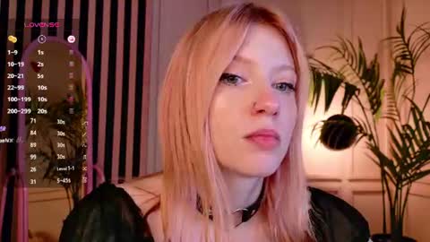 Ariel online show from August 5, 10:10 am
