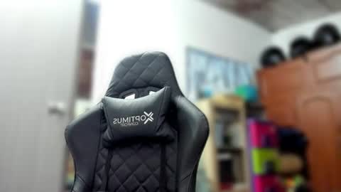 Stephany  online show from June 15, 1:50 am