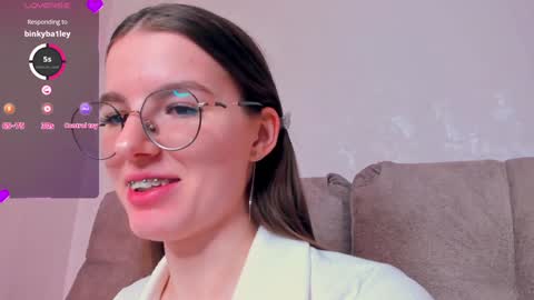 Snapshot of ariellateska chatting on February 7, 7:07 am Ariella online show from February 7, 7:07 am