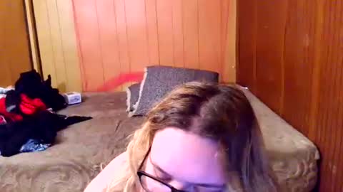 ariellejade06 online show from May 2, 8:56 pm