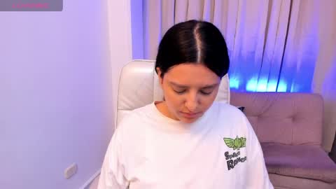 arihanna_london online show from May 26, 3:28 am
