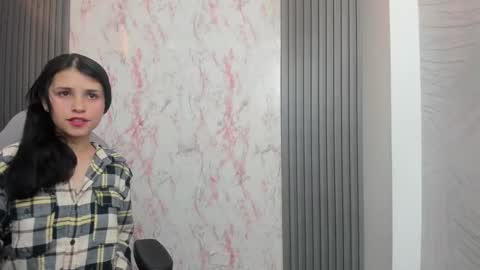 arisha_lee2 online show from January 6, 1:53 am