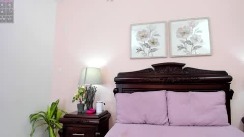 Ari  online show from March 17, 12:20 pm