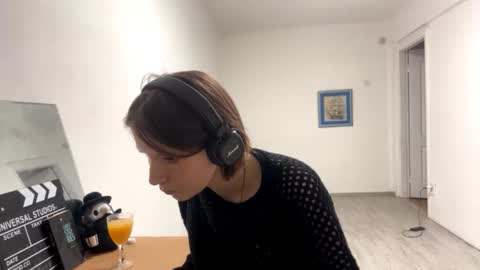 Snapshot of arnitagueits chatting on October 30, 12:17 pm arnitagueits online show from October 30, 12:17 pm