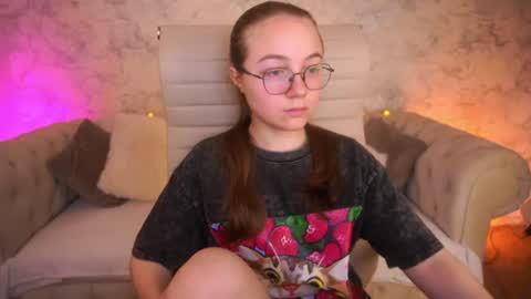 arrinawair online show from June 17, 7:43 am