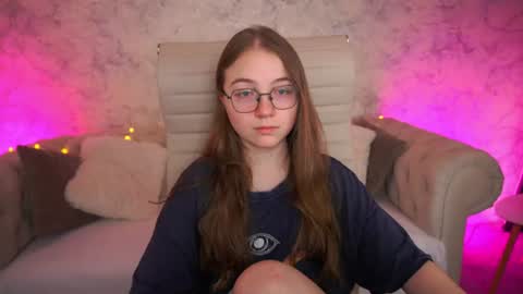 arrinawair online show from June 15, 7:41 am