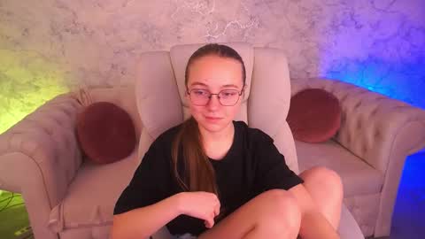 arrinawair online show from November 6, 9:04 am