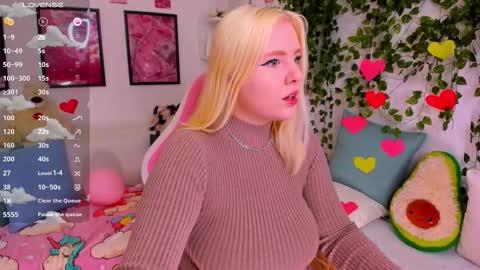 art_lovee_ online show from March 8, 1:35 am