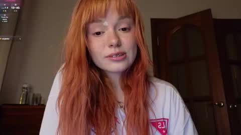 SEE U THURSDAY  online show from December 1, 9:06 pm