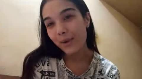 Amina online show from December 3, 6:10 pm