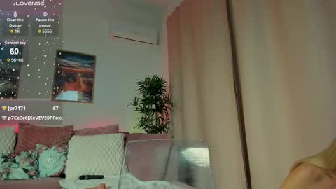 Snapshot of aryanaughty0 chatting on October 2, 3:06 pm Arya online show from October 2, 3:06 pm