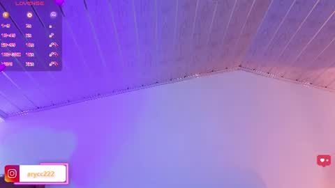 arycooper_ online show from July 27, 11:40 am