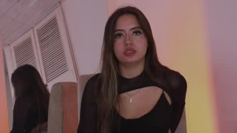arycooper_ online show from June 2, 2:29 pm