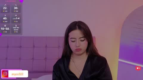 arycooper_ online show from July 18, 2:30 pm