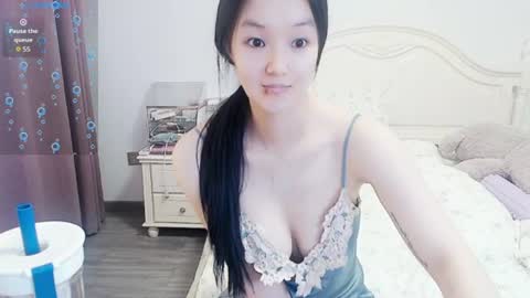 Lily online show from July 27, 4:09 am