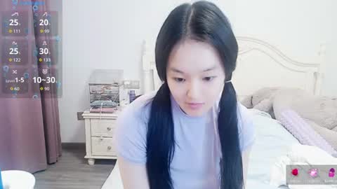Lily online show from July 18, 4:05 am