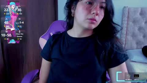 Snapshot of asaray_t chatting on October 6, 5:18 pm Saray online show from October 6, 5:18 pm