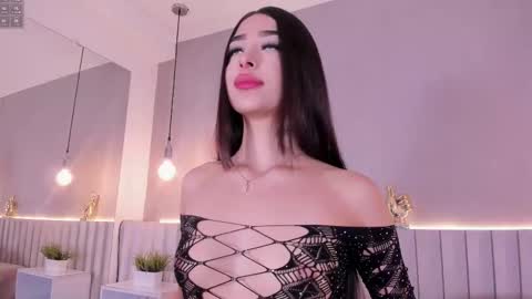 I am Ashley online show from November 13, 7:57 pm