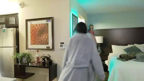 Ashelynn Grey online show from April 4, 2:21 am