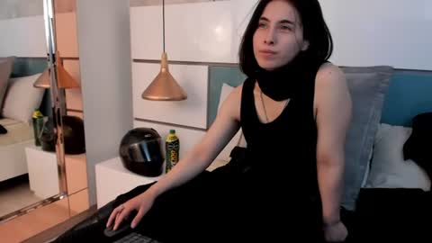 Ashkoreh online show from July 2, 8:15 pm