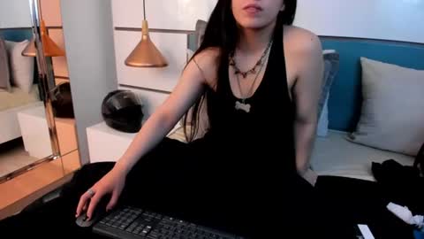 Ashkoreh online show from July 28, 4:27 pm