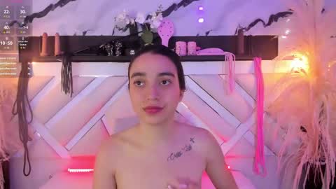 ashley_7777 online show from May 1, 1:36 pm