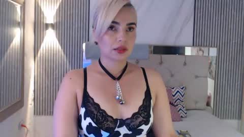 ashley__tylor online show from June 13, 7:44 pm