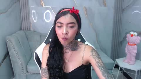 Snapshot of ashley_blum_v chatting on September 16, 8:39 pm ashley_blum_v online show from September 16, 8:39 pm