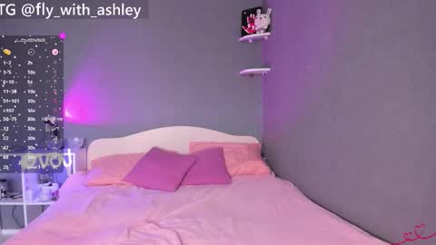 ashley_fly online show from October 13, 5:32 am