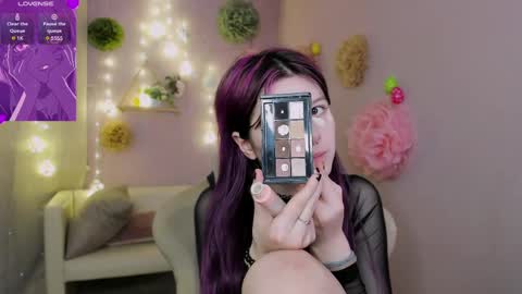 Ashley online show from May 12, 8:59 pm