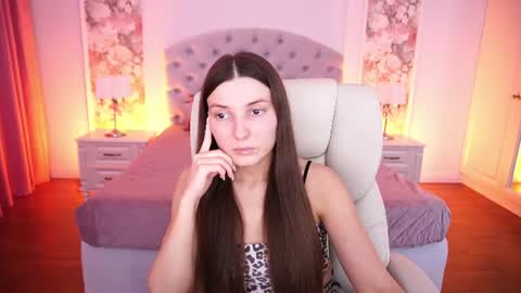 ashleybaee online show from June 16, 12:28 pm
